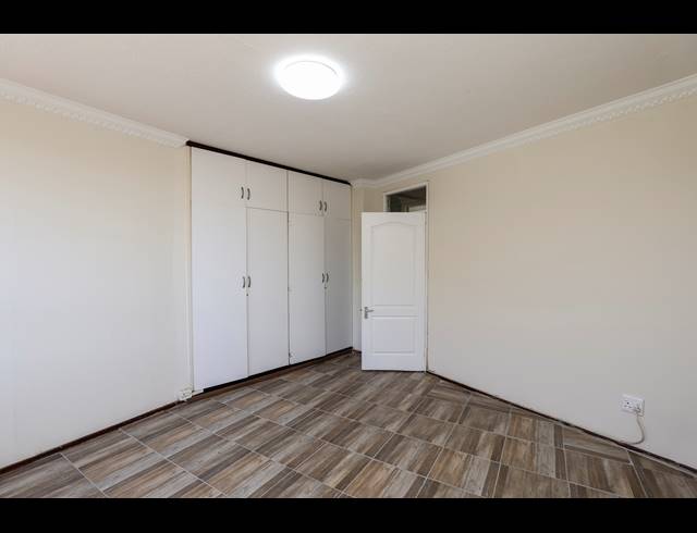 2 BEDROOM SECTIONAL TITLE FOR SALE IN ESSENWOOD